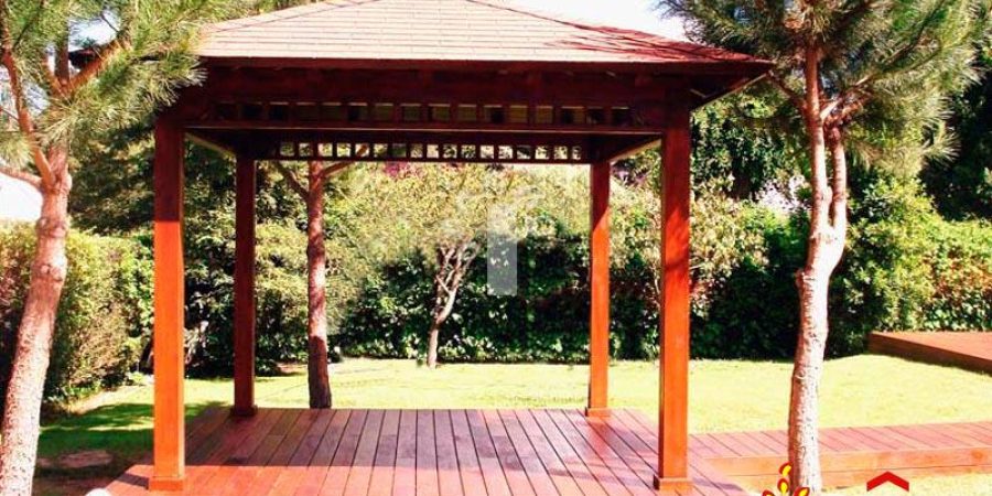 porche cenador de amdera hecho a la medida